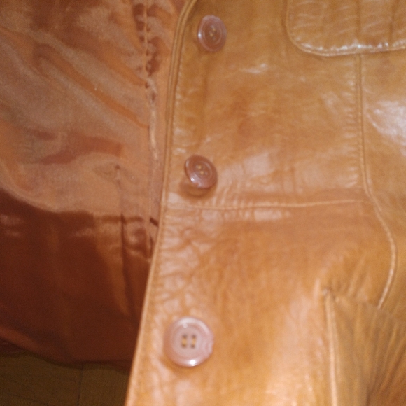 **SOLD ** Butter-Soft Genuine Vintage Leather Jacket - Picture 4 of 9